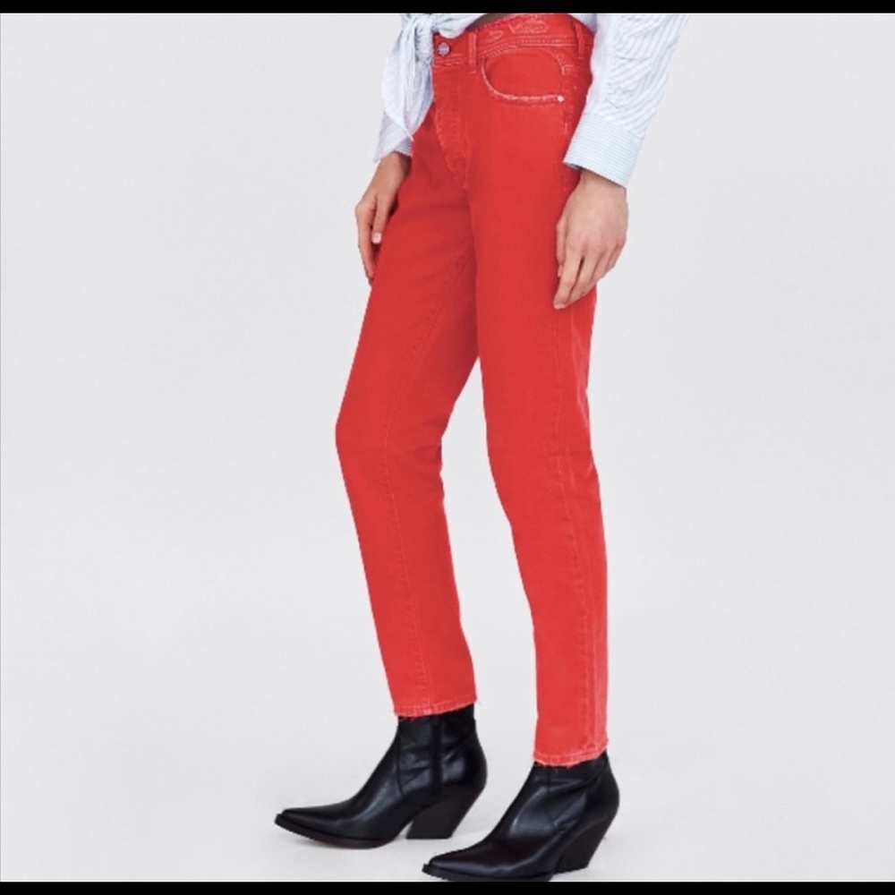 Zara Mom Fit Coral Jeans